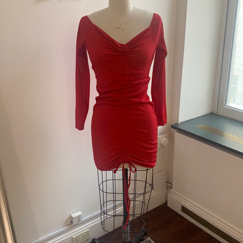 NWT Pretty Little Thing Dress - Picture 3 of 7